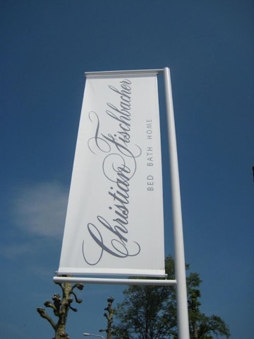 Banner pole