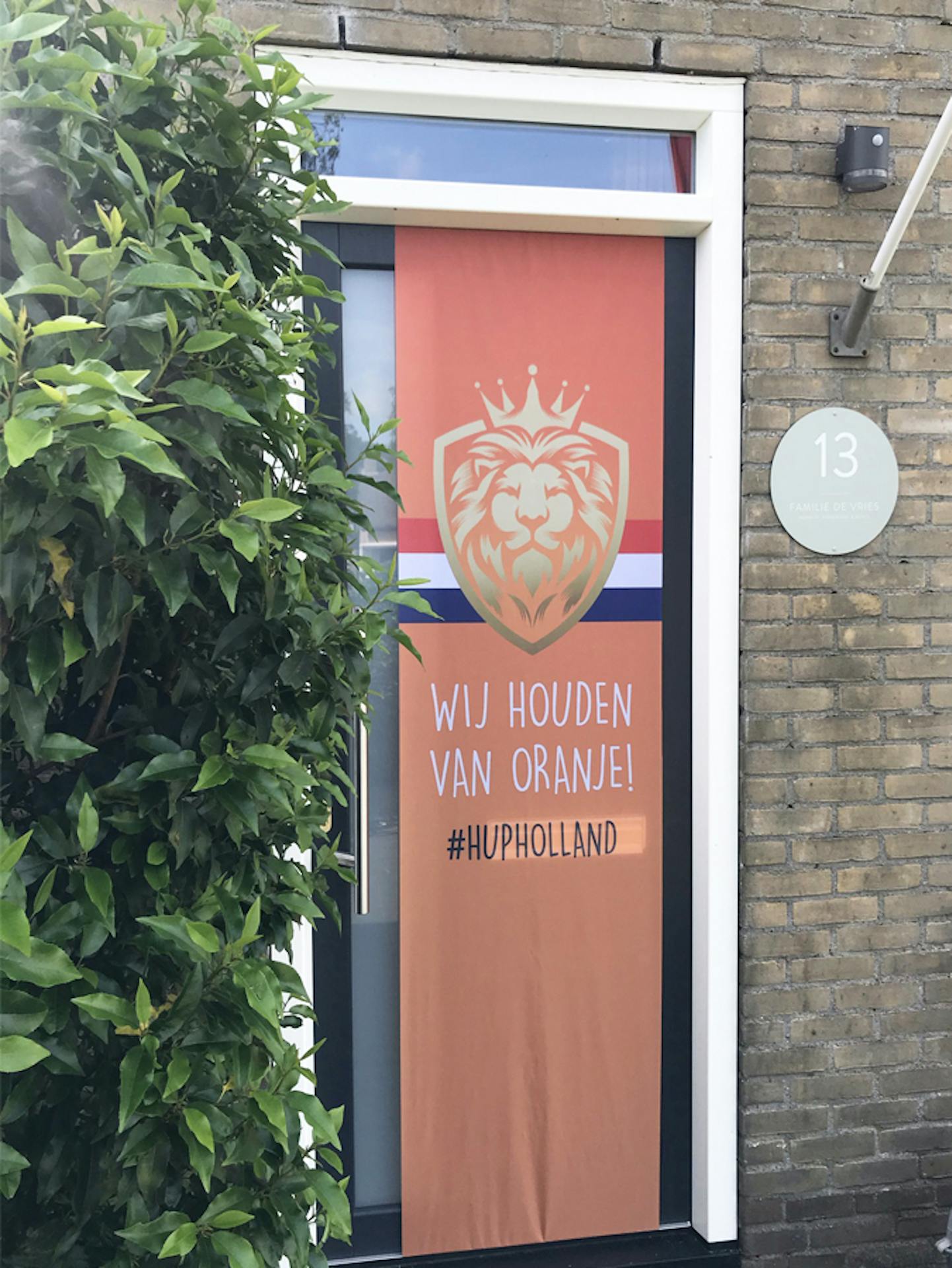 Hup Holland! aan met Deurbanner Oranje aan je deur!